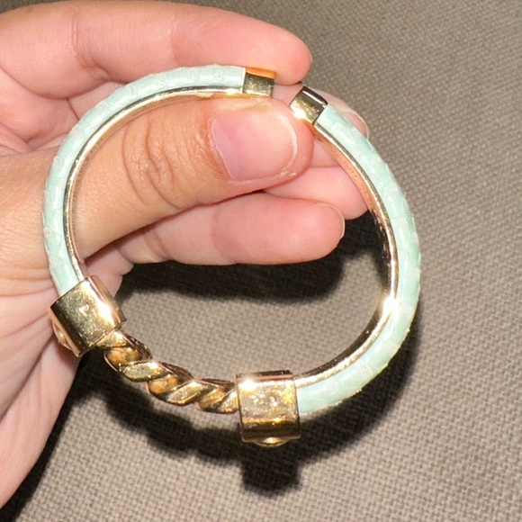 Henri Bendel Gold Chain Bracelet Snake Embossed leather Bracelet cuff bracelet - Picture 5 of 14